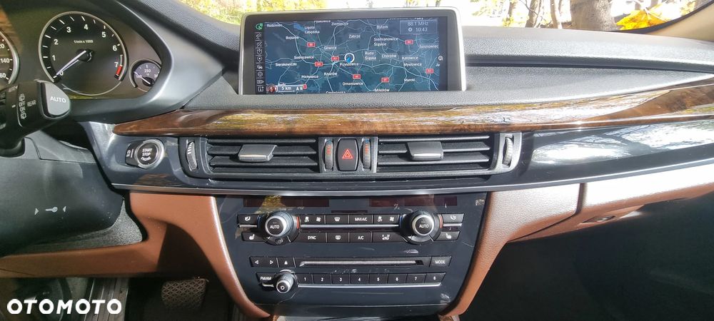 BMW X5 xDrive35i Sport-Aut - 17