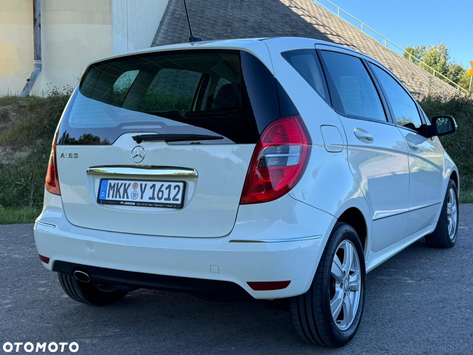 Mercedes-Benz Klasa A 160 BlueEFFICIENCY Special Edition - 17