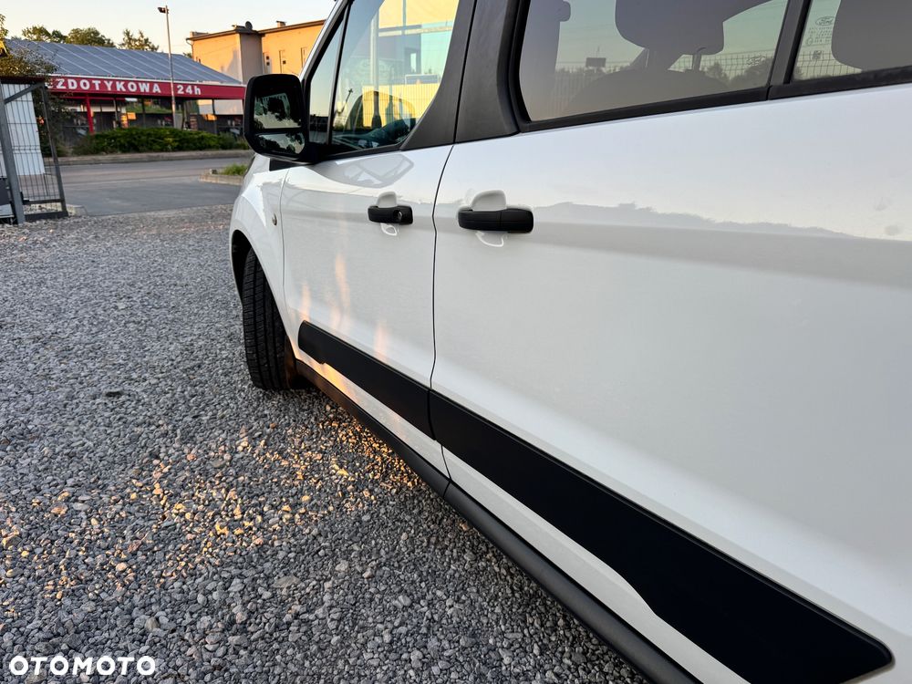 Ford Transit Connect - 25