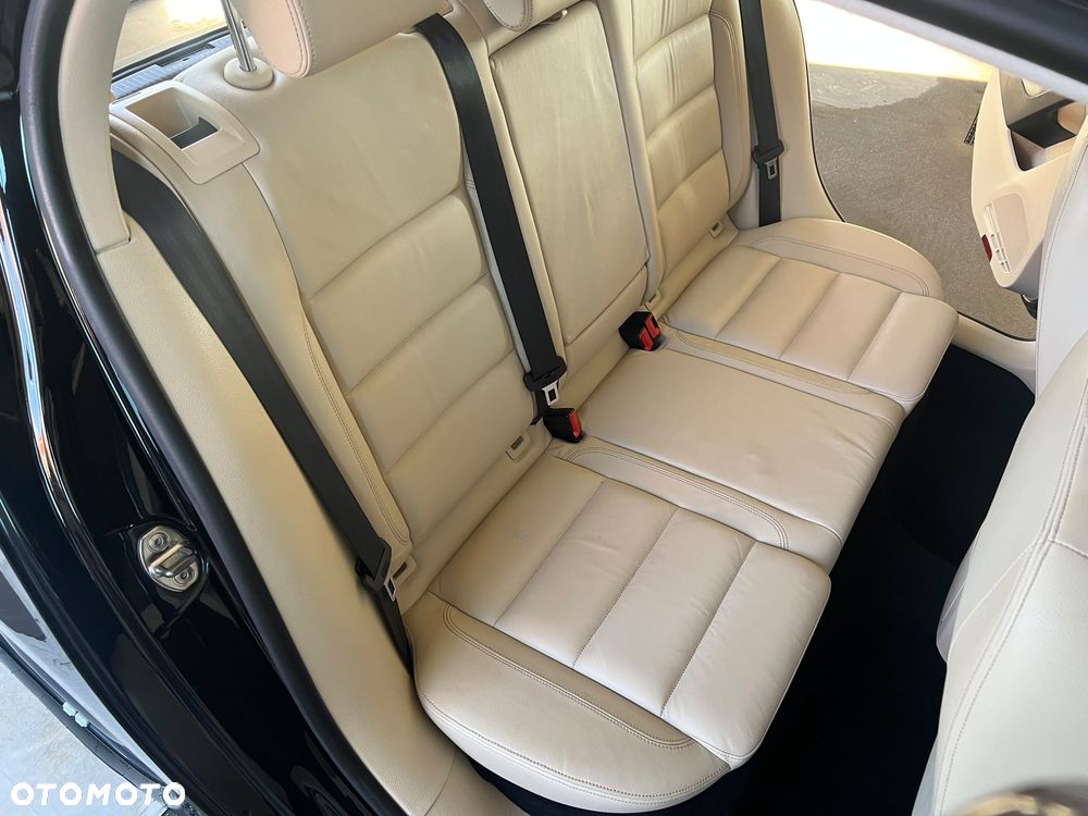 Volkswagen Golf 2.0 TDI DPF Sportline - 14
