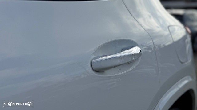 Mercedes-Benz GLA 180 d AMG Line - 11