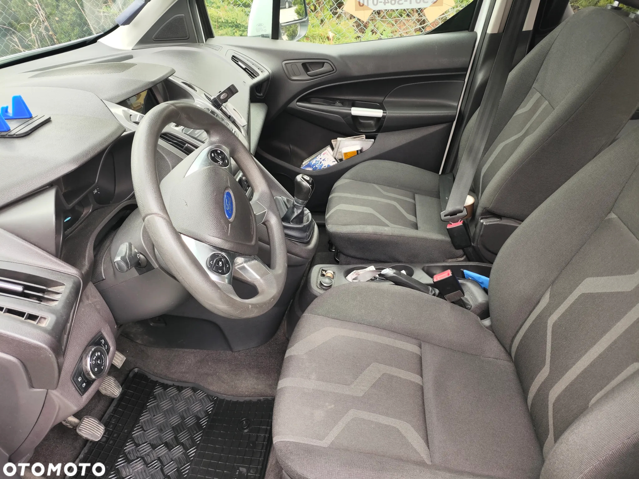 Ford Transit Connect - 18