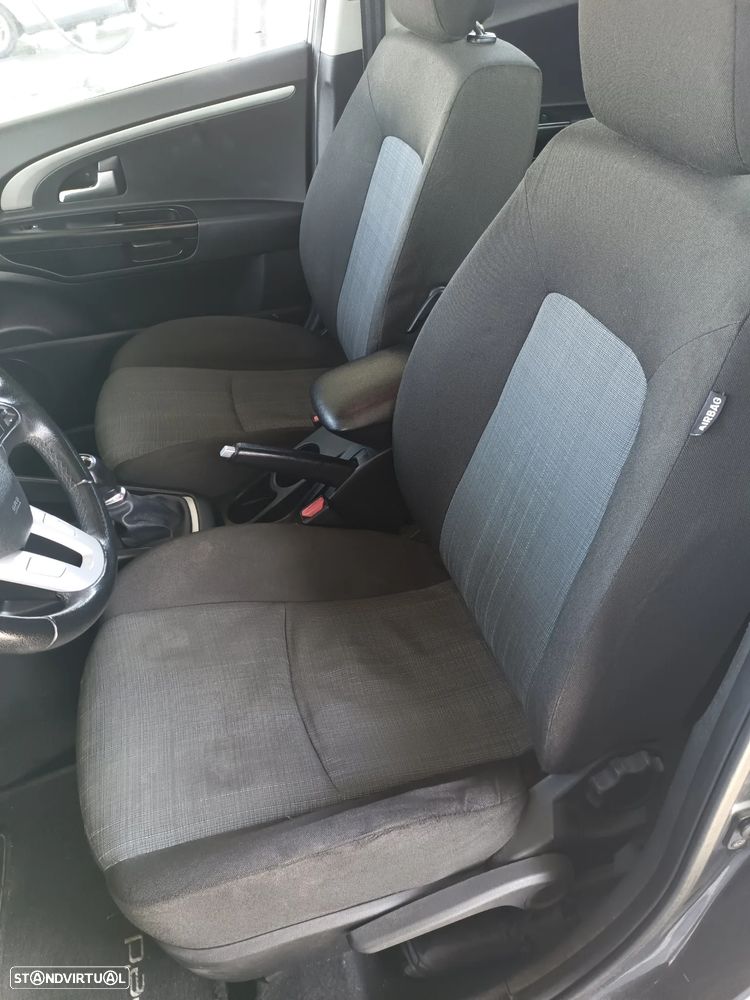 Kia Ceed SW 1.6 CRDi EX ISG - 3