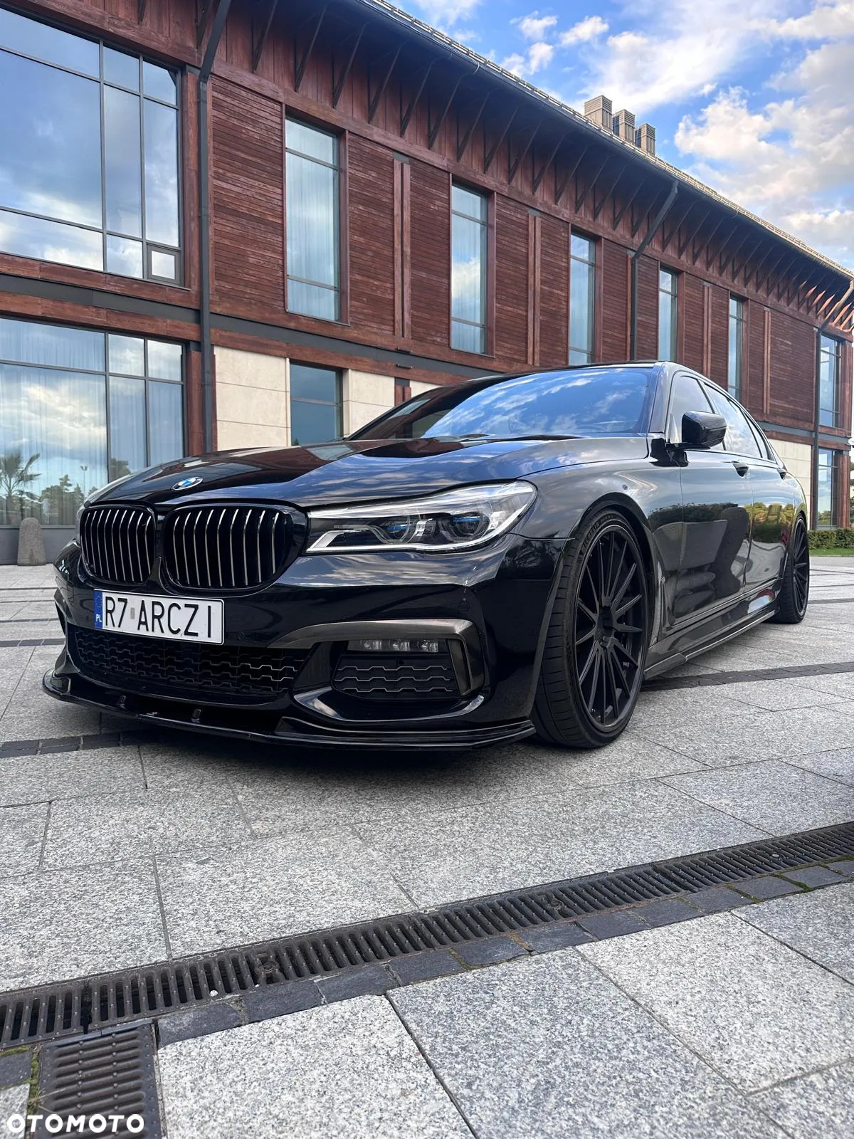 BMW Seria 7 740Li - 15