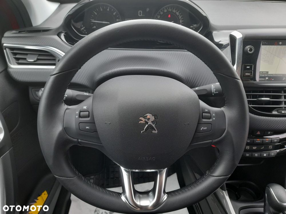 Peugeot 2008 1.2 Pure Tech Style S&S EAT6 - 27