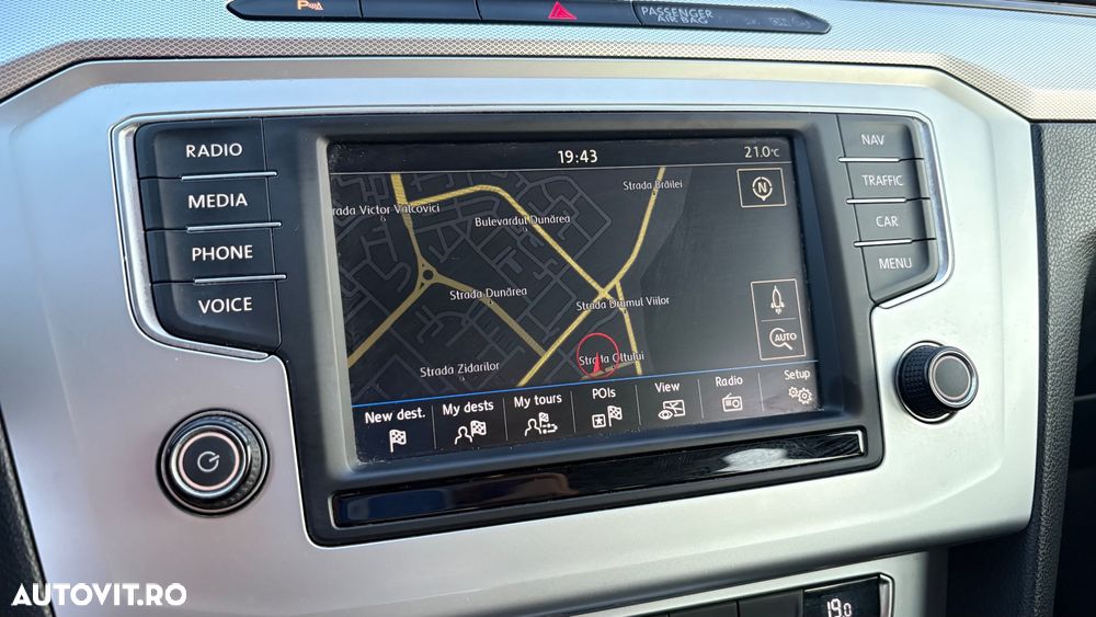Volkswagen Passat 2.0 TDI (BlueMotion Technology) Comfortline - 16