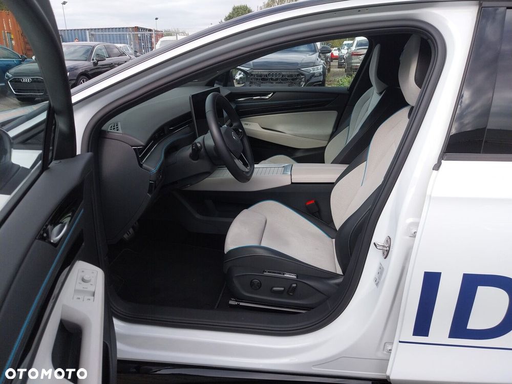 Volkswagen ID.7 - 11