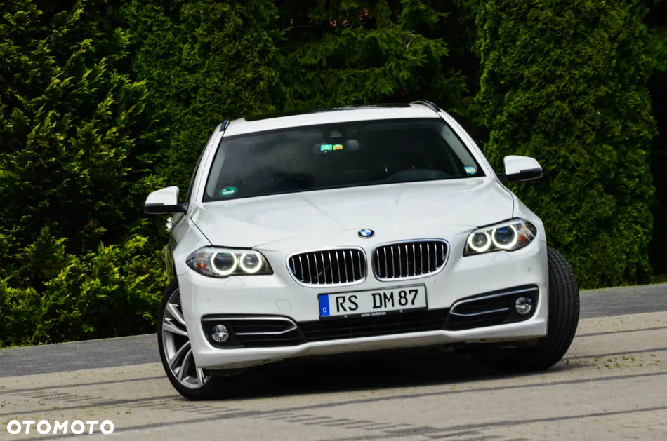 BMW Seria 5 520d Touring Luxury Line - 3