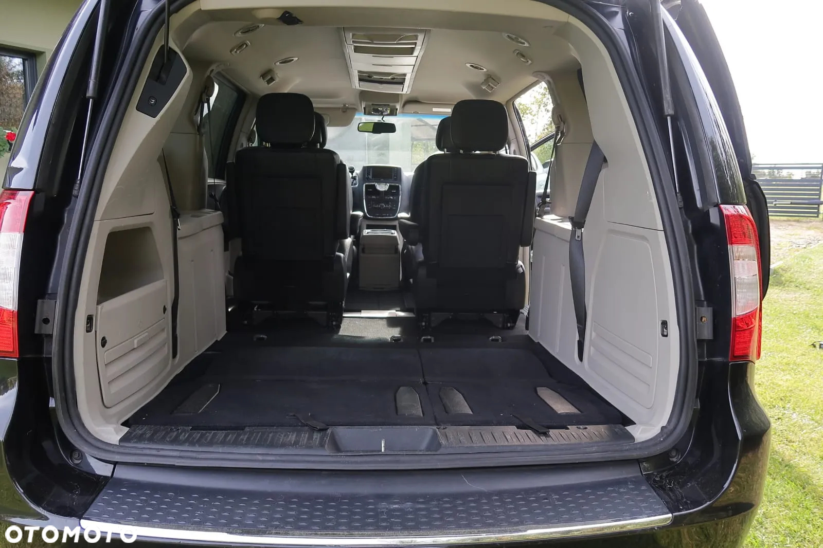Chrysler Town & Country 3.6 Touring - 18