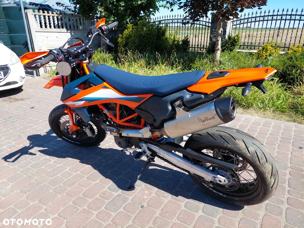 KTM SMC