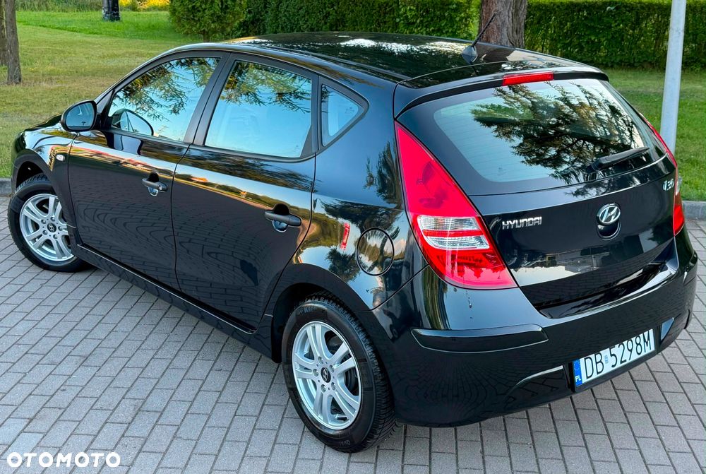 Hyundai i30 1.4 FIFA WM Edition - 17