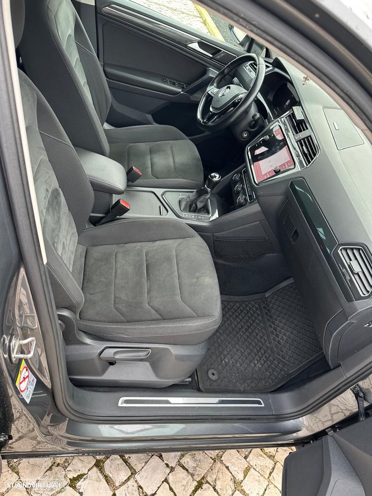 VW Tiguan 2.0 TDI R-Line - 5