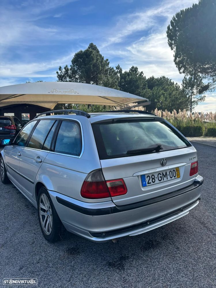 BMW 320 d Touring - 18