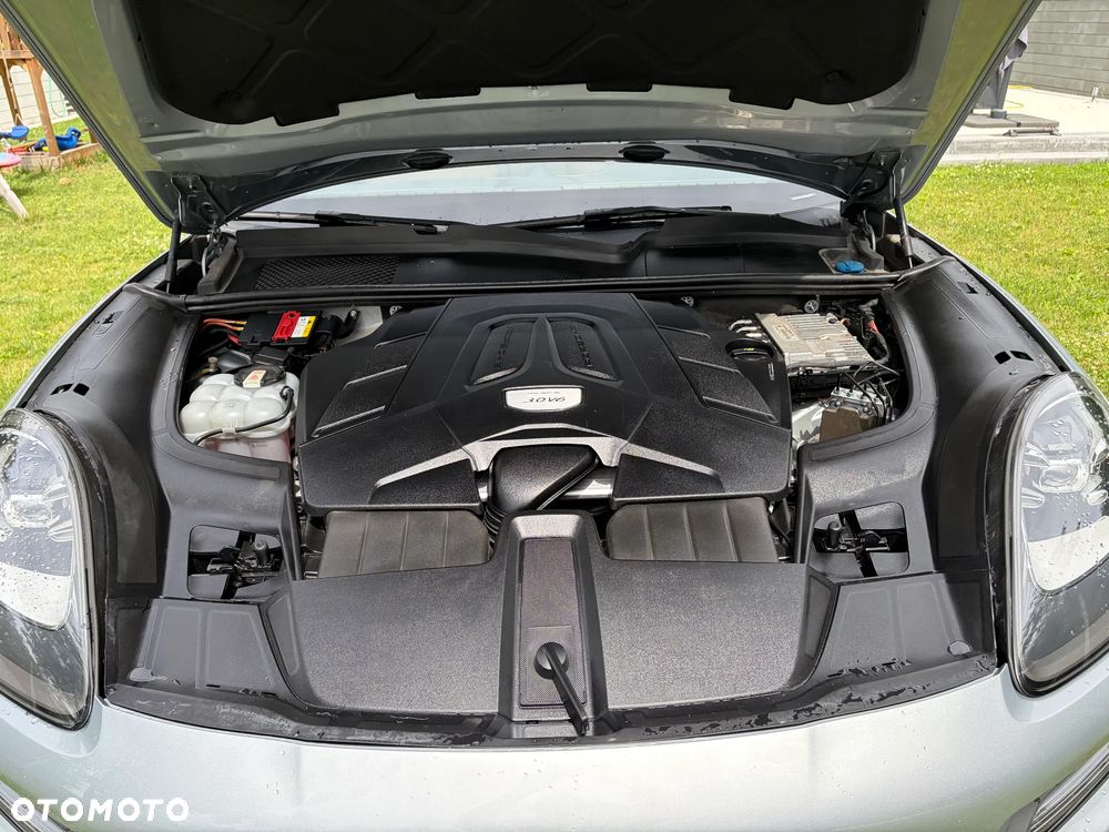Porsche Cayenne Platinum Edition - 11