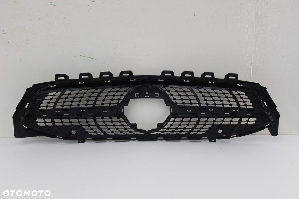 Mercedes CLA AMG W118 Atrapa Grill Ładny Oryginał - 2