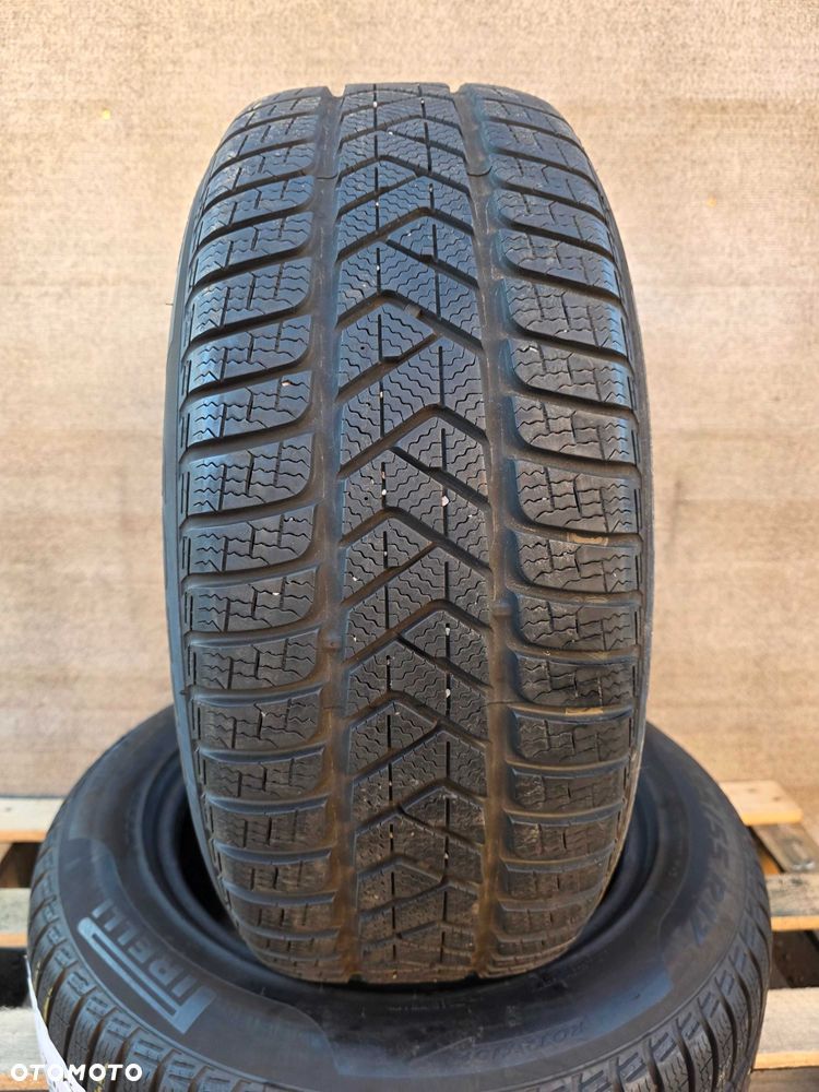 [Z295] 2x R17 235/55 Opony zimowe Pirelli 235/55/17 Jak Nowe 21r.