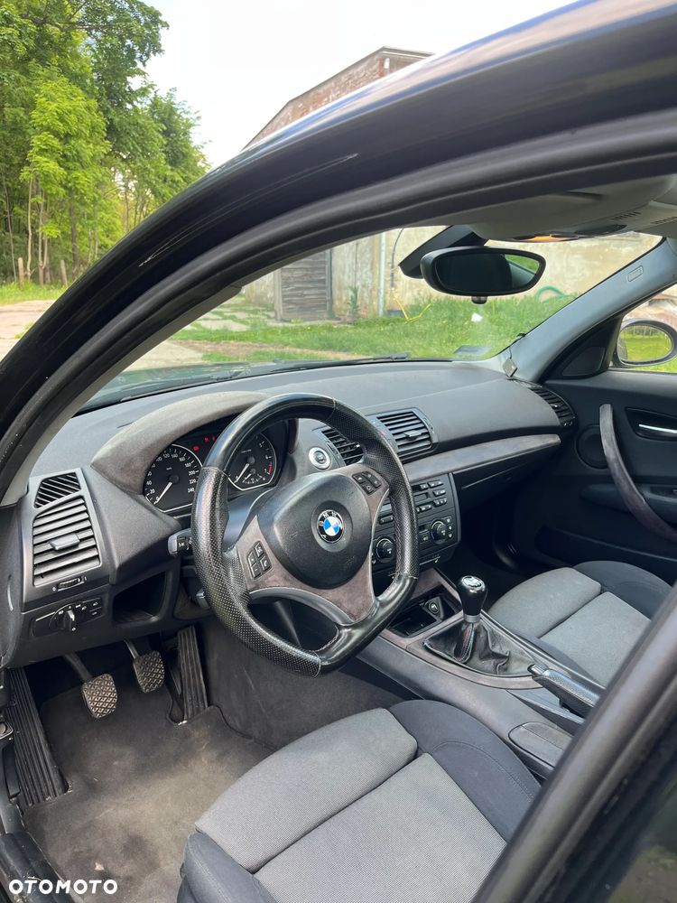BMW Seria 1 120i - 15