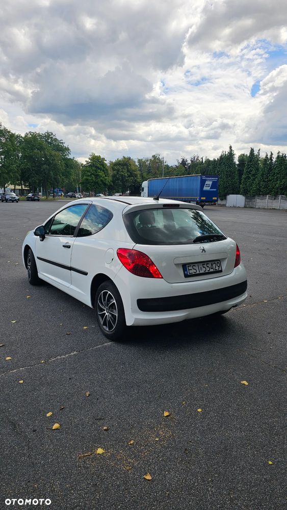 Peugeot 207 90 HDi FAP (Blue Lion) Filou - 4