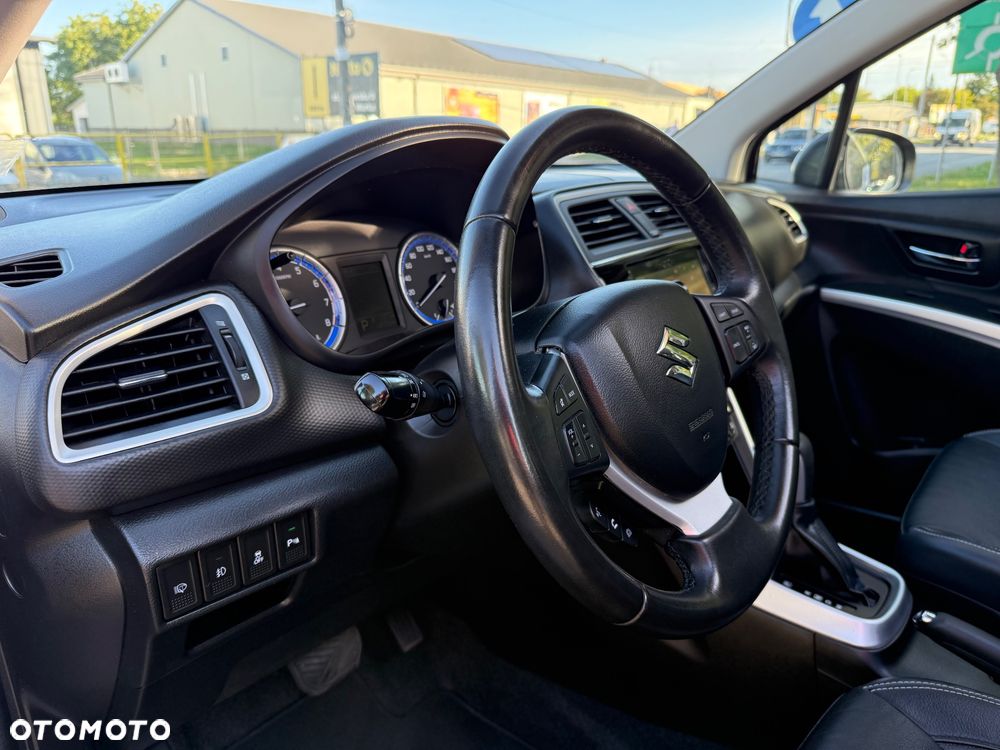 Suzuki SX4 S-Cross 1.6 VVT CVT 4x2 limited - 19