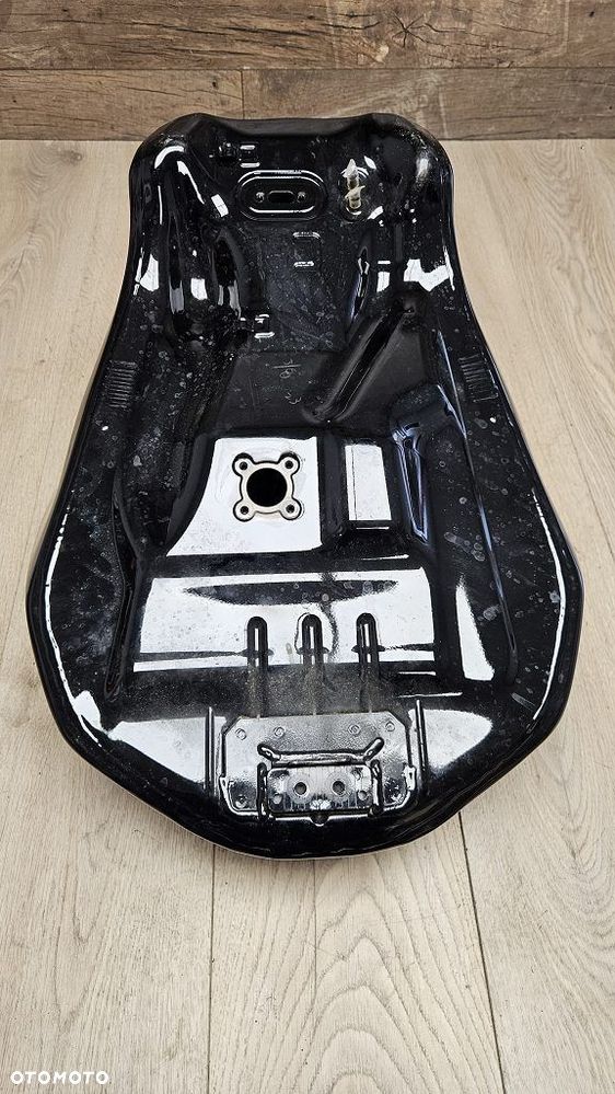 Zbiornik paliwa bak Yamaha FZS 1000 Fazer - 12