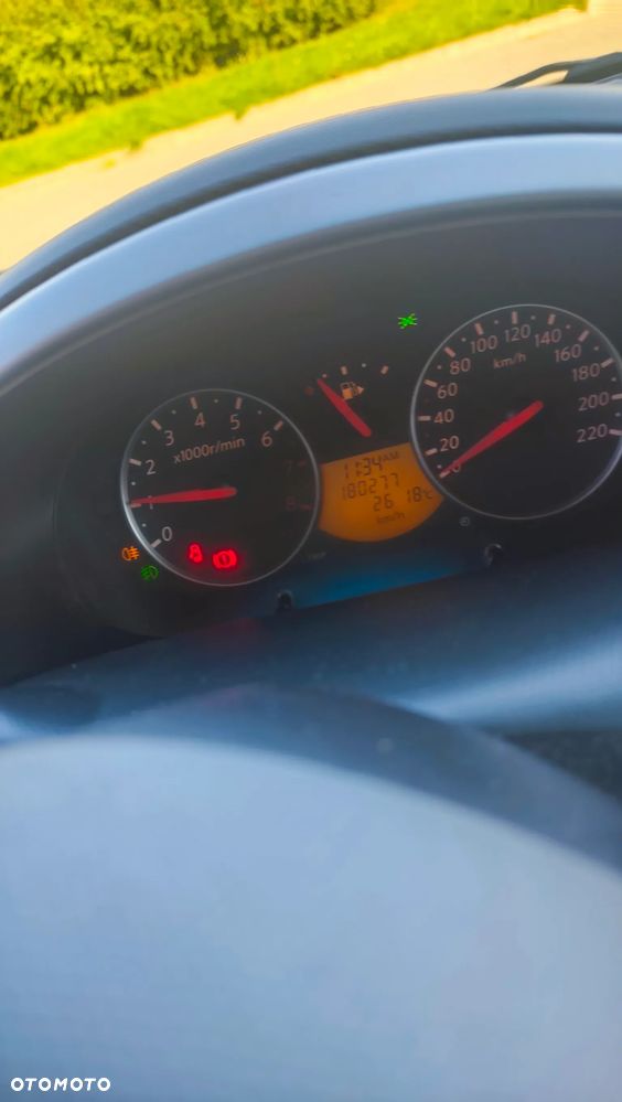 Nissan Micra 1.2 Visia + - 8