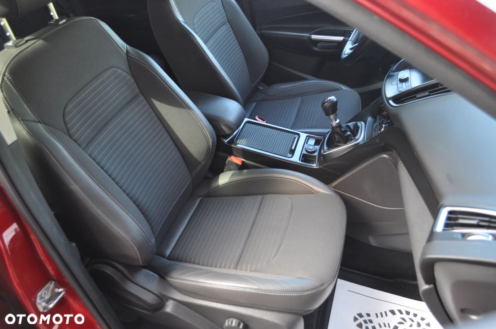 Ford Kuga 2.0 TDCi 4x4 Titanium - 23