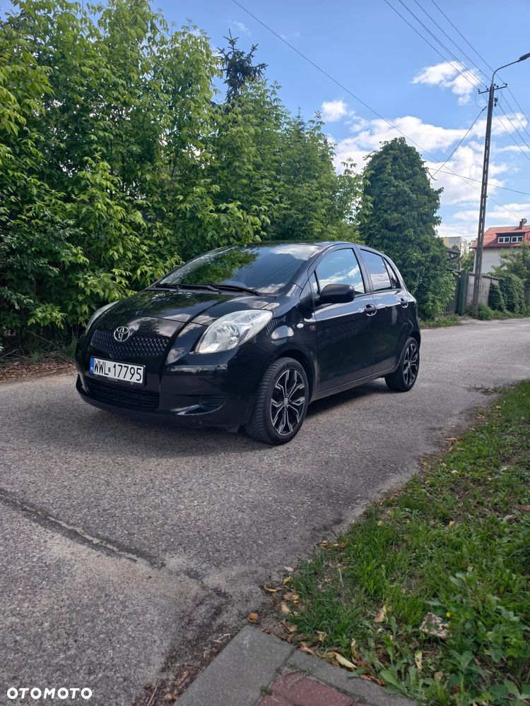 Toyota Yaris 1.3 Sol - 6