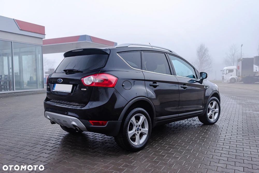 Ford Kuga 2.0 TDCi 4x4 Titanium - 6