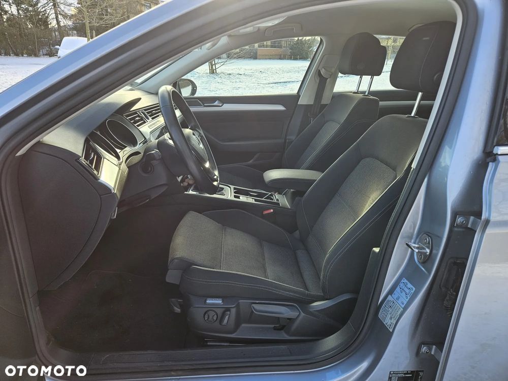Volkswagen Passat 2.0 TDI BMT Comfortline - 9