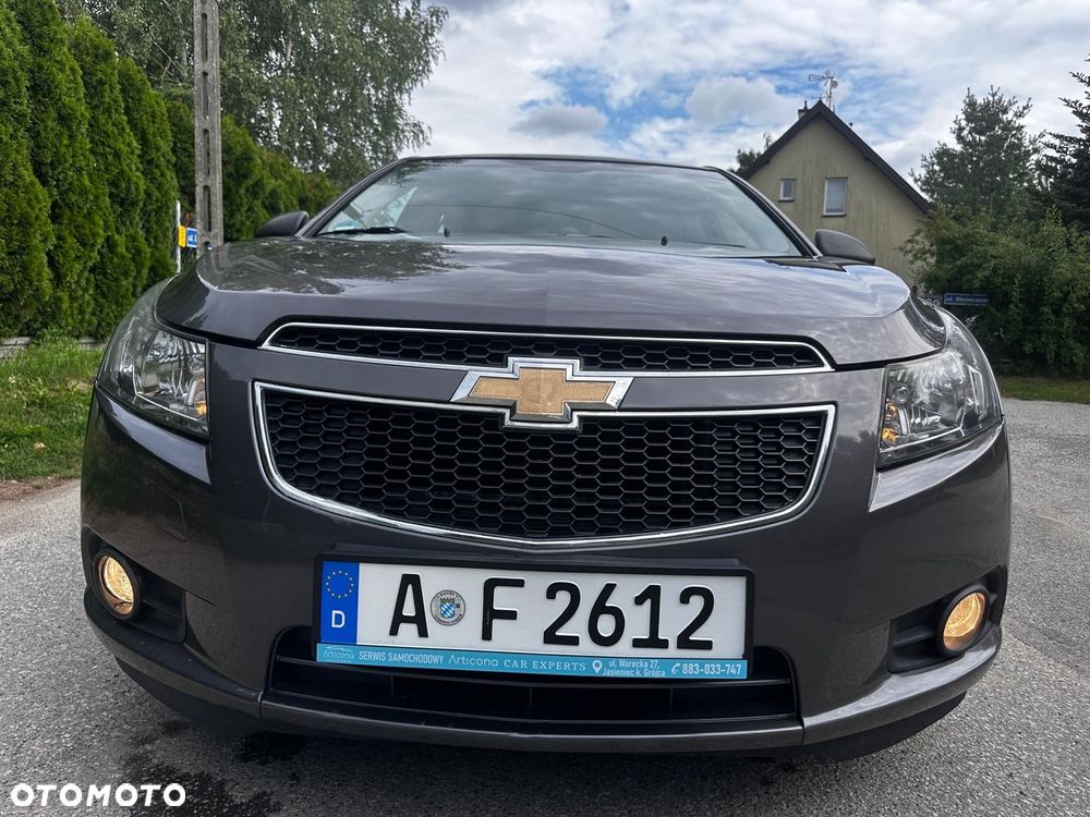 Chevrolet Cruze 1.8 LT+ - 8