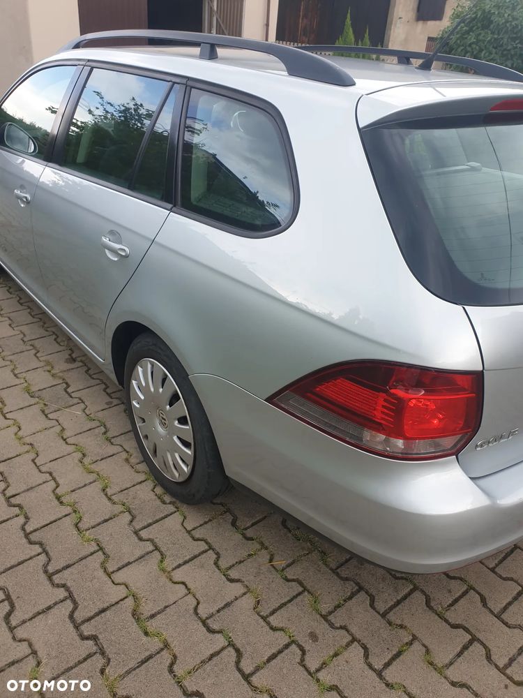 Volkswagen Golf - 10