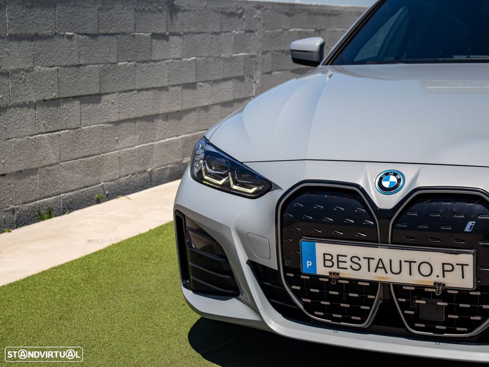 BMW i4 eDrive40 Pack Desportivo M - 15