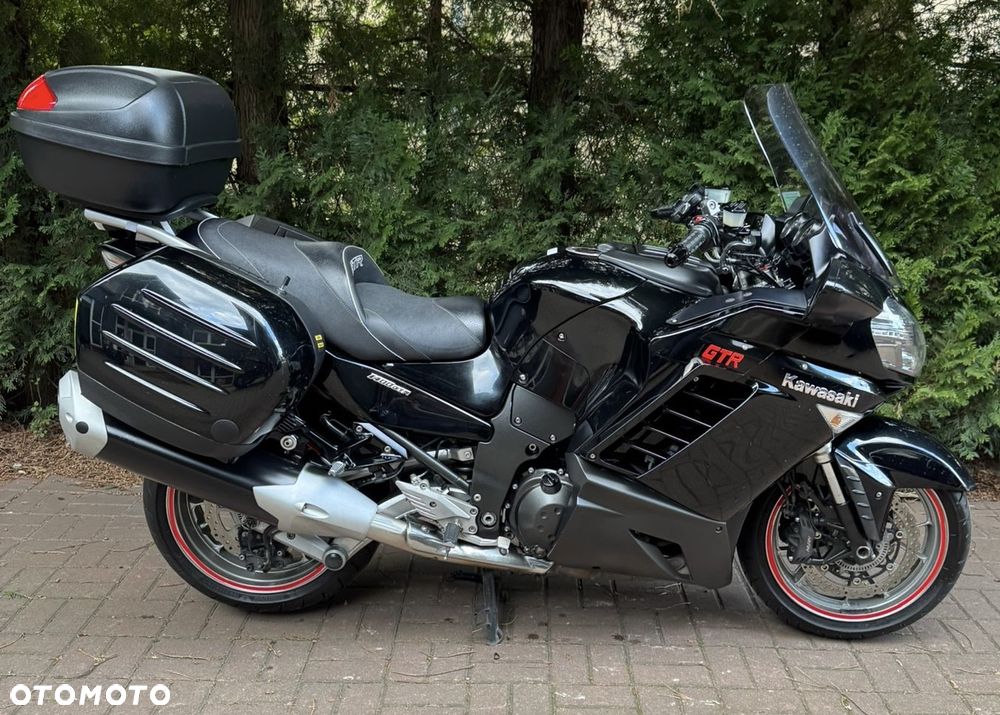 Kawasaki GTR - 2