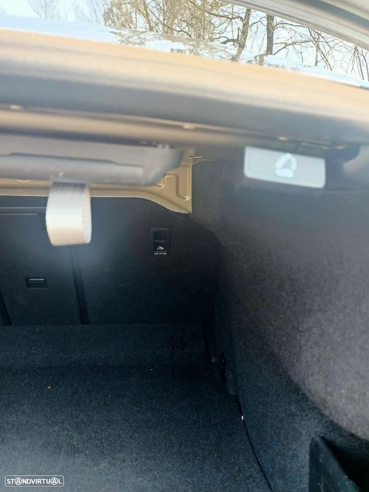 VW Passat 1.6 TDI Confortline - 16