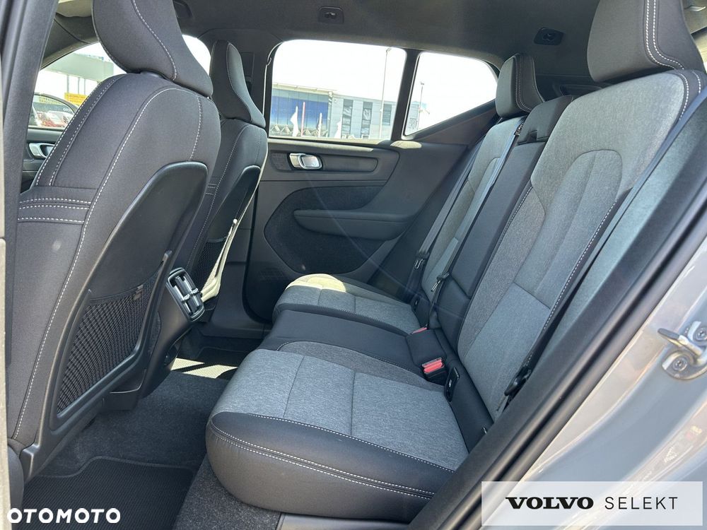 Volvo XC 40 - 30