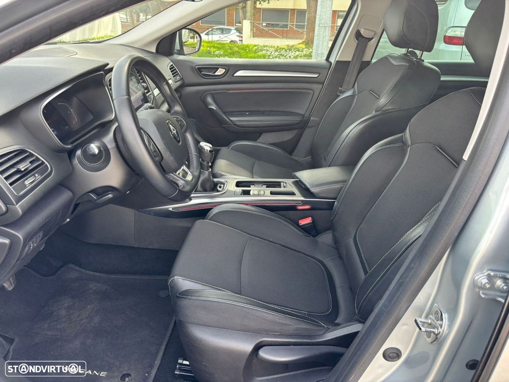 Renault Mégane Sport Tourer 1.5 Blue dCi Intens - 22