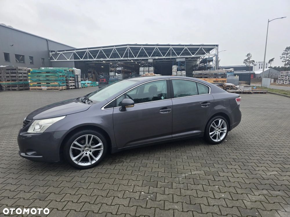 Toyota Avensis 1.8 Style - 3
