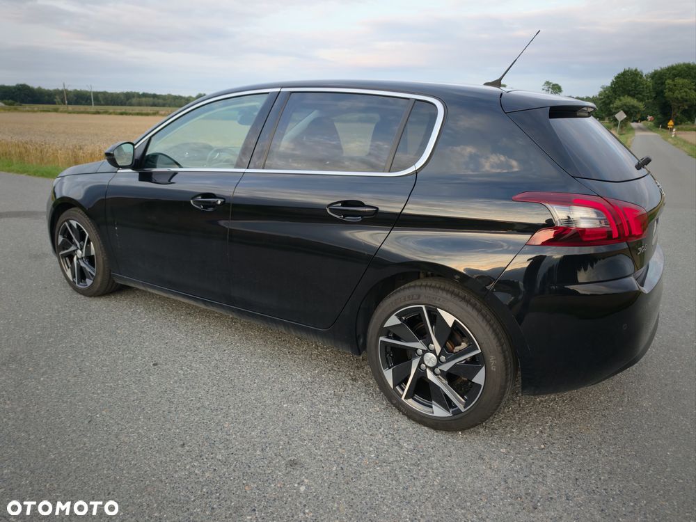 Peugeot 308 1.2 PureTech Active Pack S&S EAT8 - 9