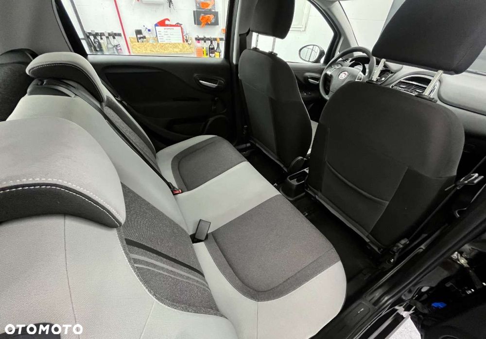 Fiat Grande Punto - 23