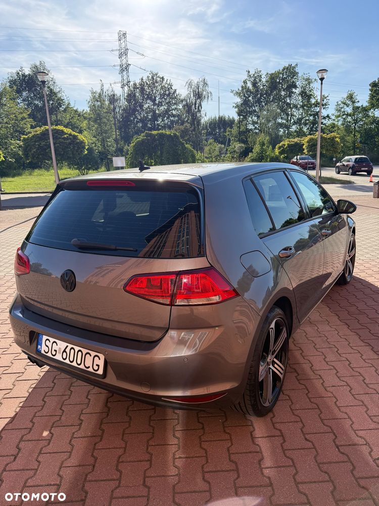 Volkswagen Golf 1.4 TSI BMT Comfortline DSG - 3