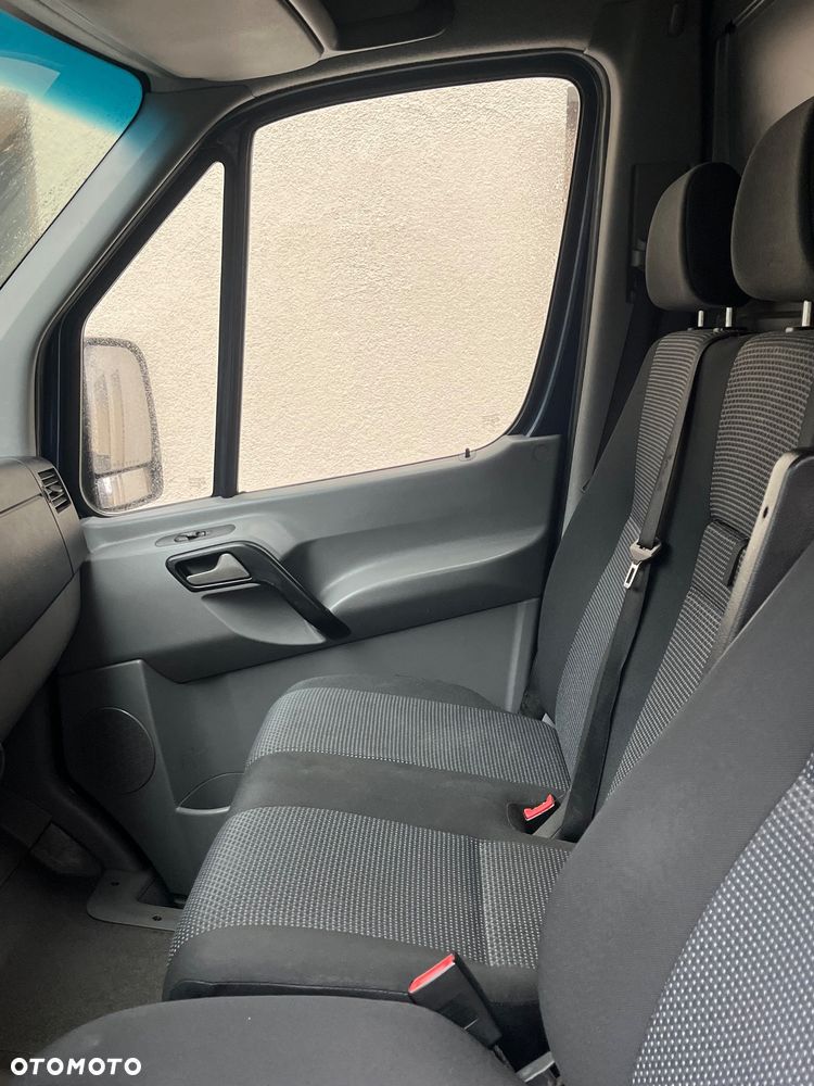 Mercedes-Benz Sprinter - 17
