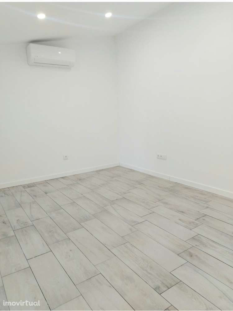 Moradia Geminada T2 - Selmes - Grande imagem: 3/19