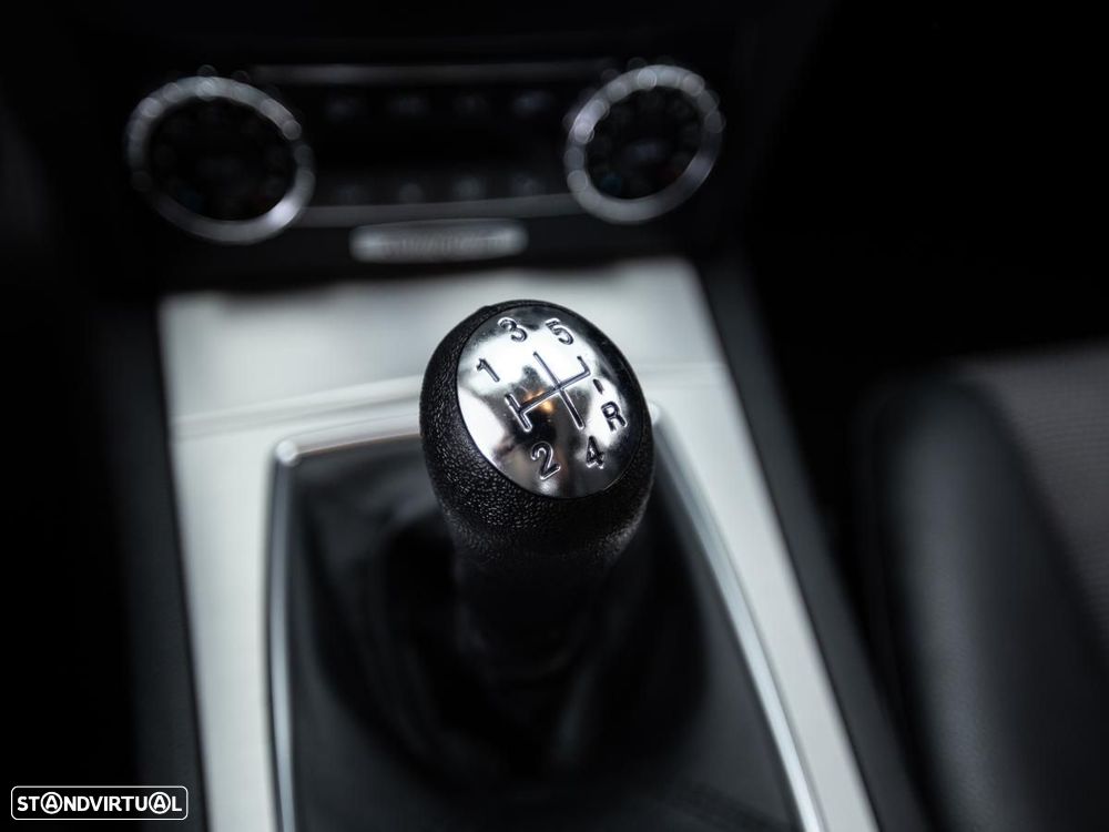 Mercedes-Benz C 200 - 20