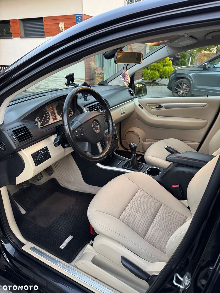 Mercedes-Benz Klasa B 180 CDI - 10