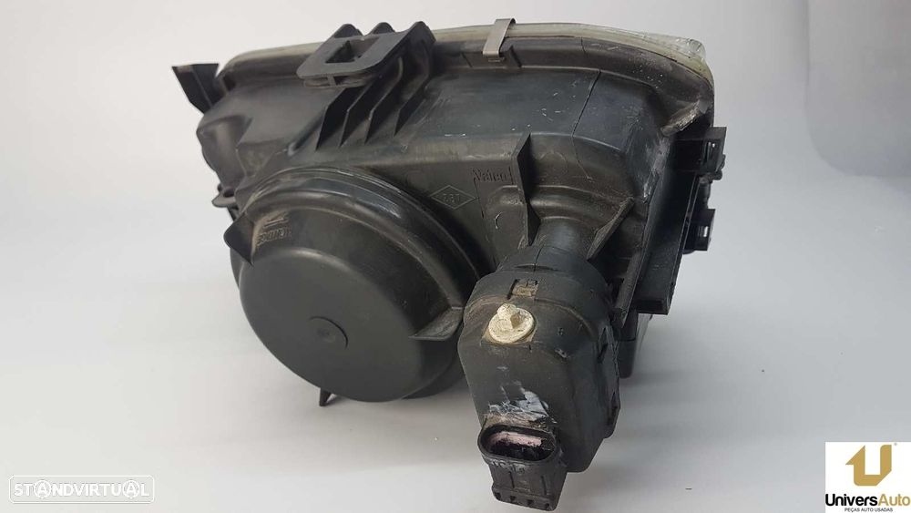 FAROL DIREITO RENAULT MEGANE I BERLINA HATCHBACK (BA0) 1.6E ALIZE - 4