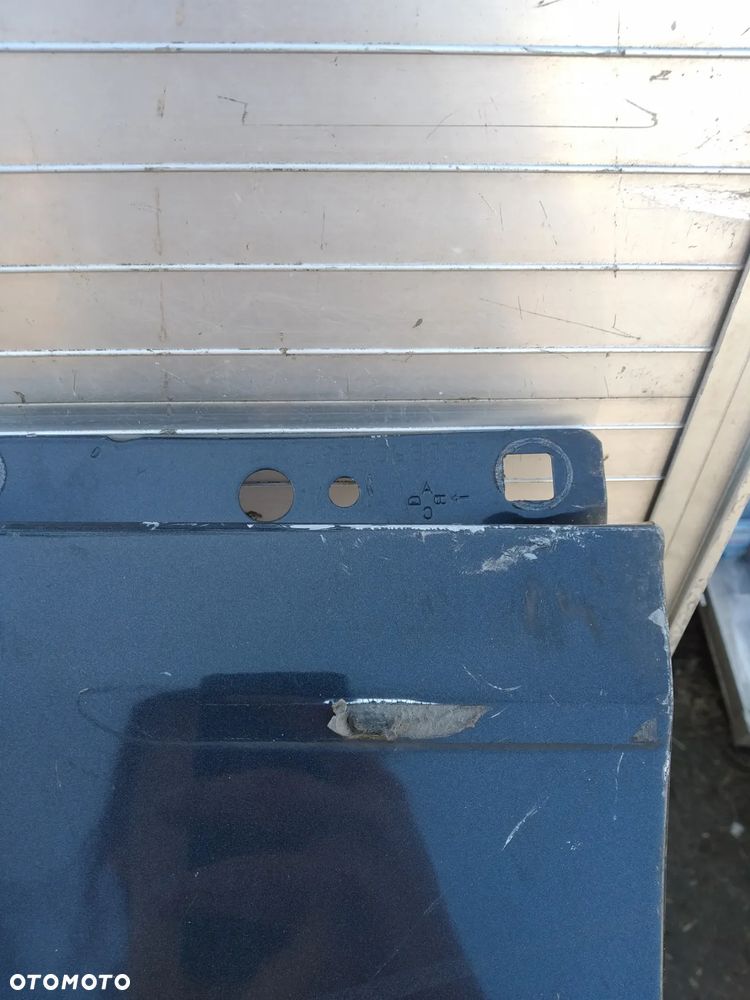 B669/H241/H283/H756/F990 MERCEDES W204 BŁOTNIK PRAWY PRZÓD - 6