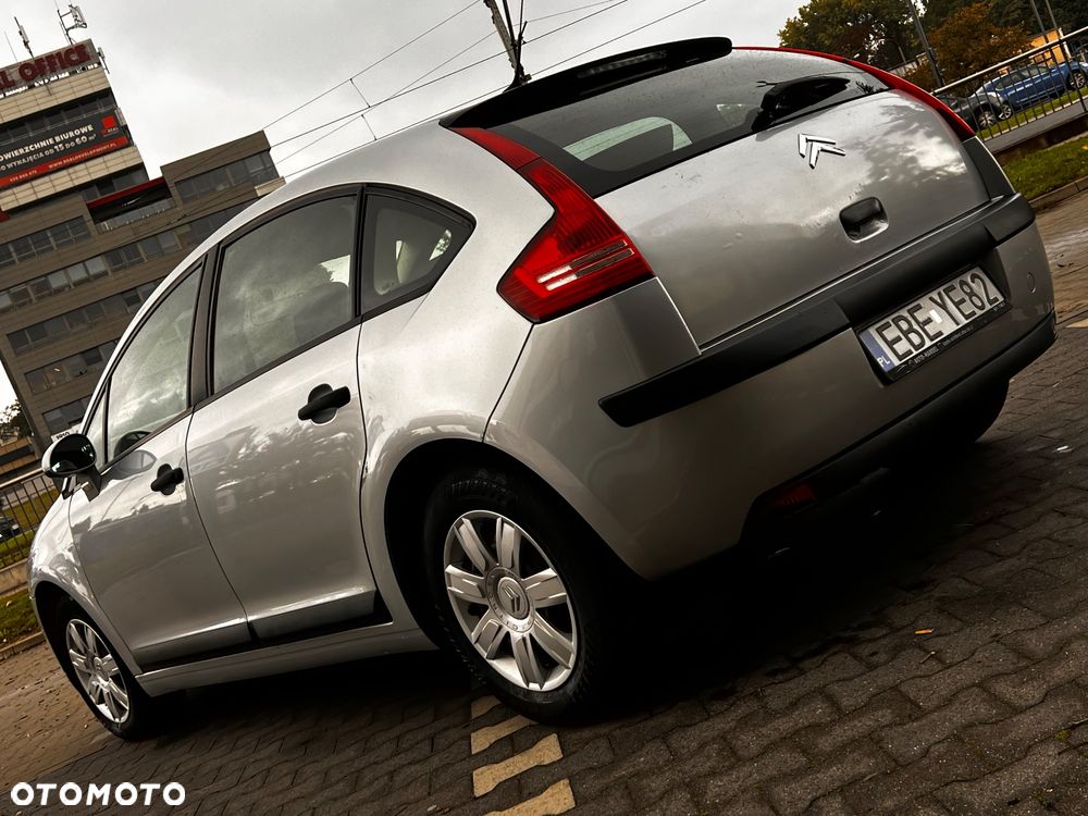 Citroën C4 1.4 16V Magic - 9