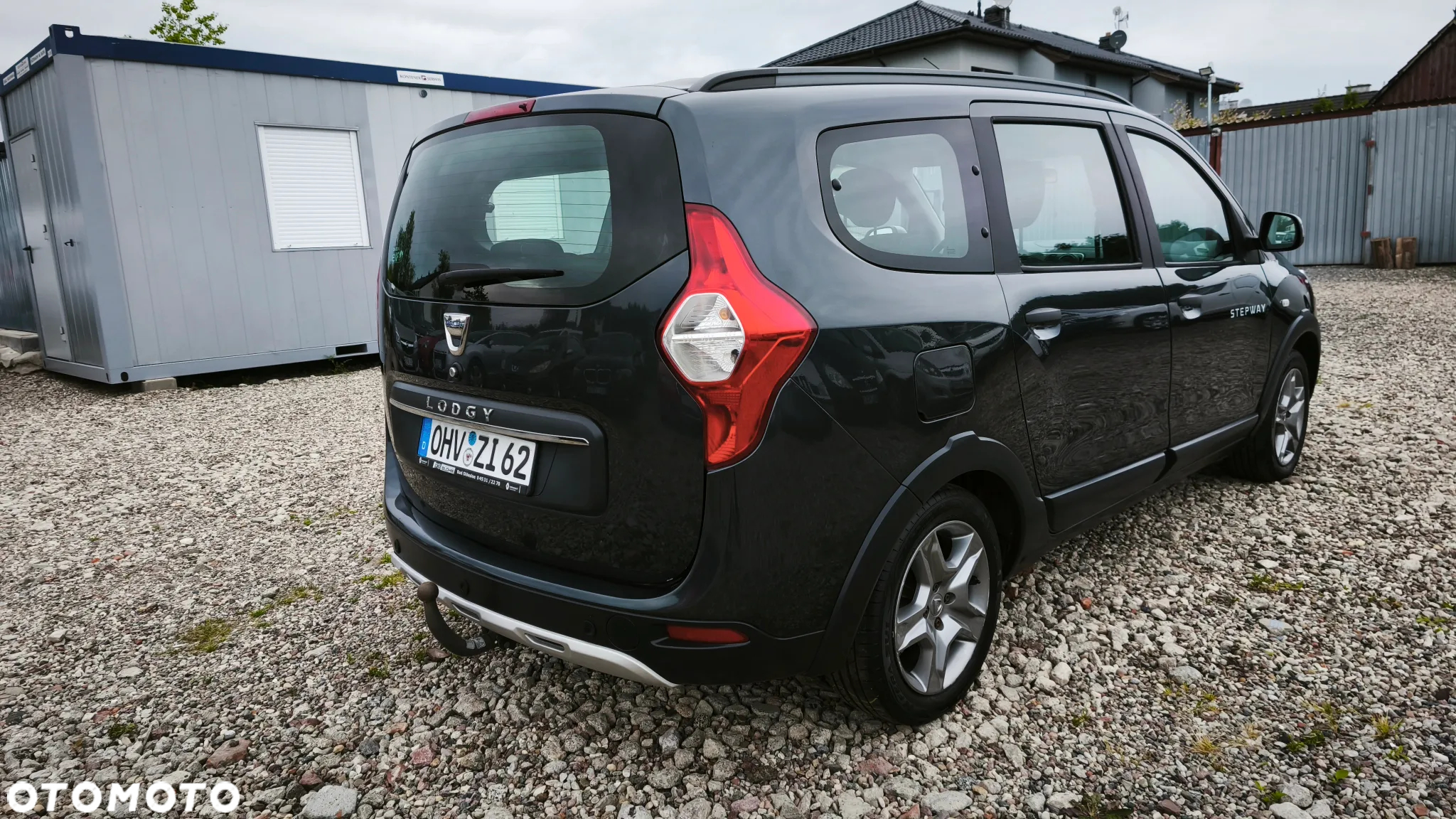 Dacia Lodgy SCe 100 Stepway - 8