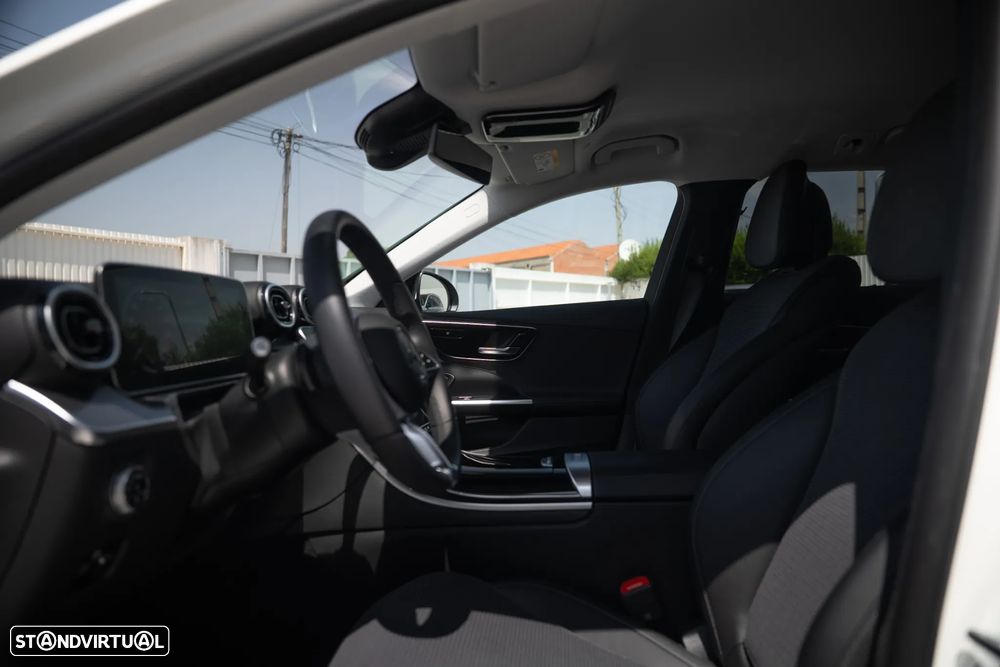Mercedes-Benz C 300 e Avantgarde - 30