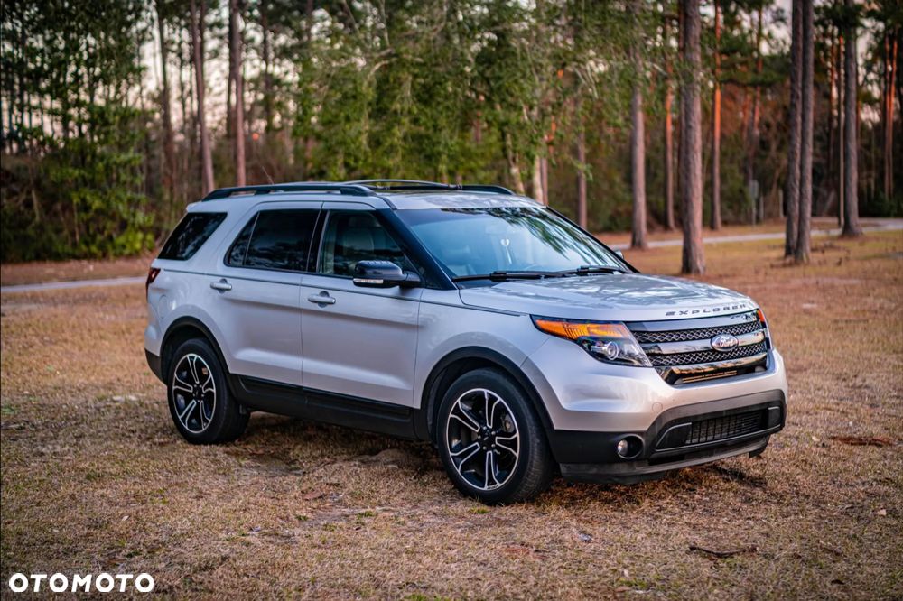 Ford Explorer - 12